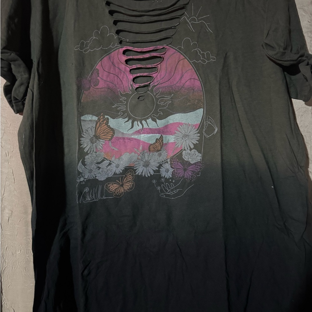 Torrid Black and Pink Graphic Tee